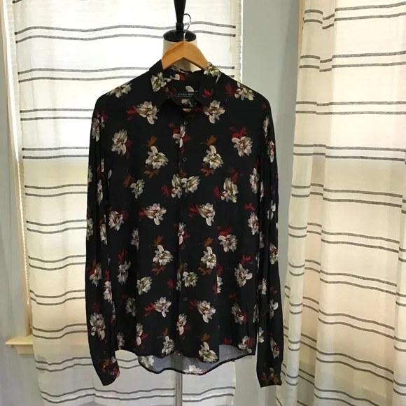 Zara Men Size Med Black Button Up Collard Dress Shirt Floral Hawaii Lightweight - Picture 1 of 10